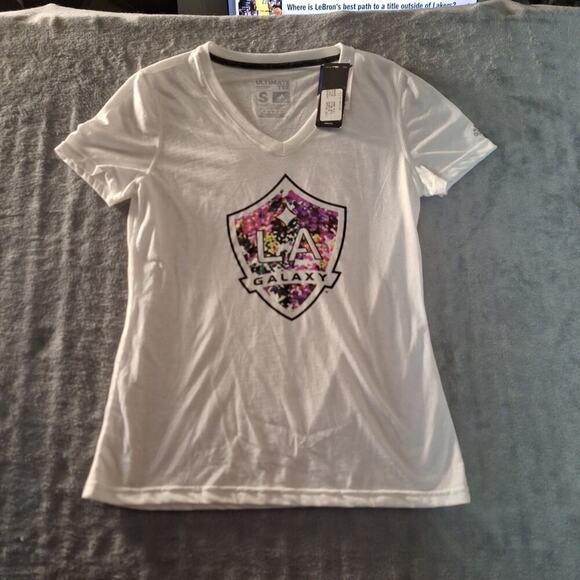 Adidas Womens MLS Los Angeles Galaxy Ultimate Tee V-Neck Shirt Size Small White - Picture 1 of 8